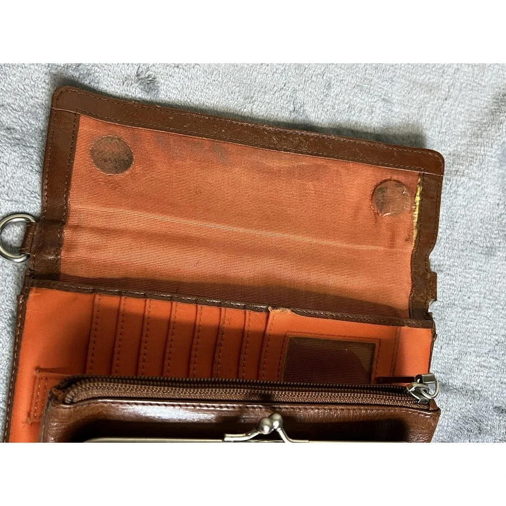 Hobo‎ Brown Leather Large Wallet Pockets Magnetic Closure Patina No Strap